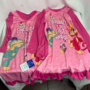 🔥4/20🔥SALE🔥Set of two night gowns for girls